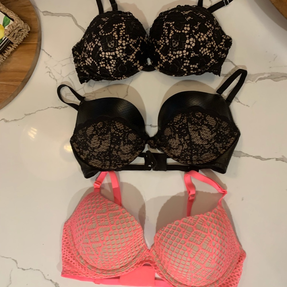 34D bras from Victoria secret
